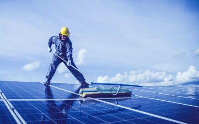 LIMPIEZA DE PANELES SOLARES