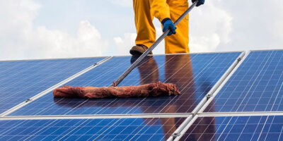 LIMPIEZA DE PANELES SOLARES